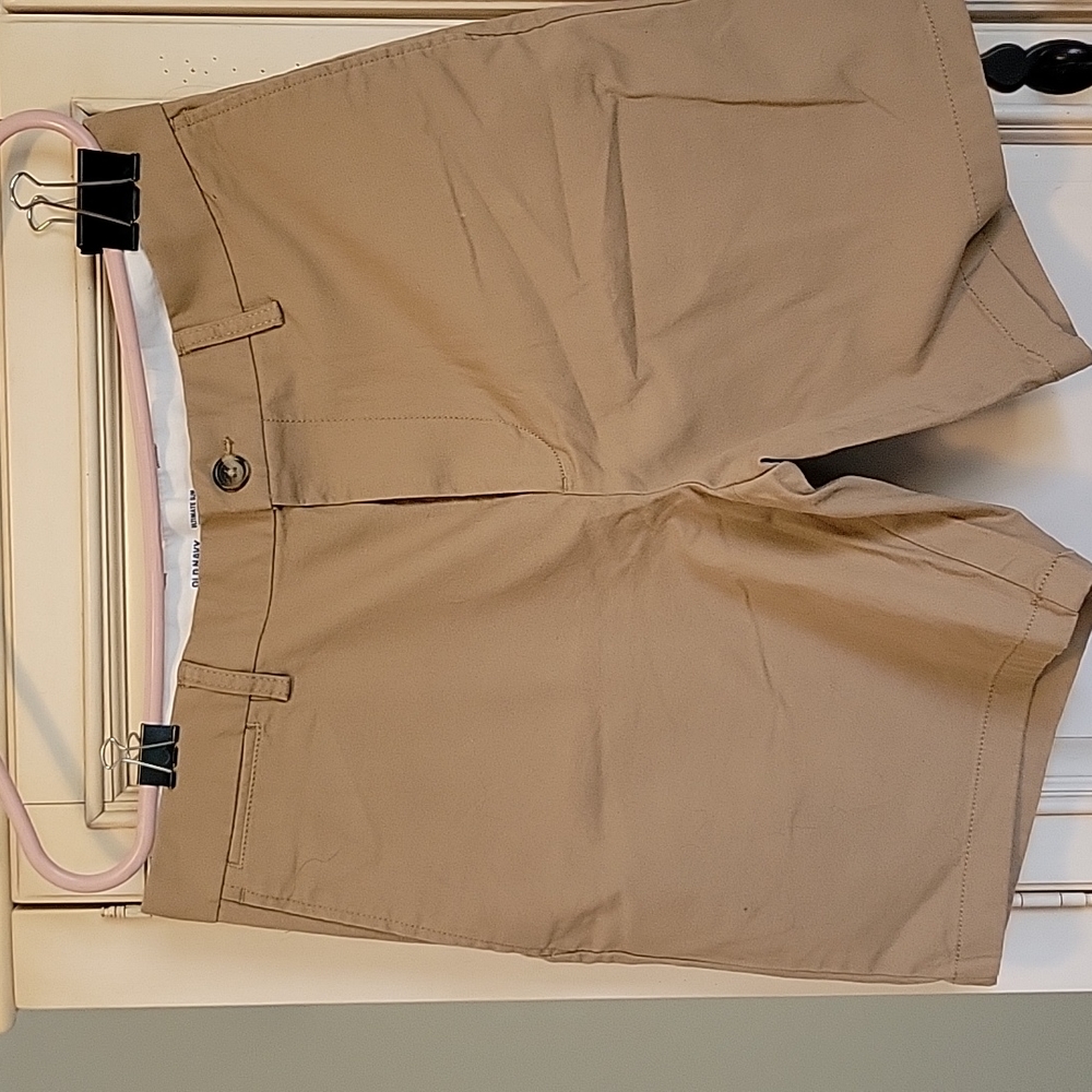 Mens Old Navy Ultimate Flex shorts size 34